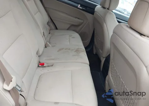 2013 Kia Sorento Lx z USA, uszkodzony, nr VIN 5XYKTCA62DG415096